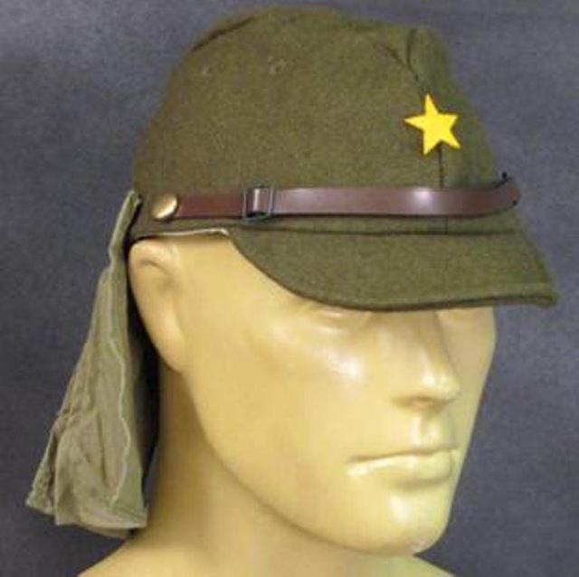 日军军帽为何有几片垂布?看似搞笑,但其实作用及其之大?