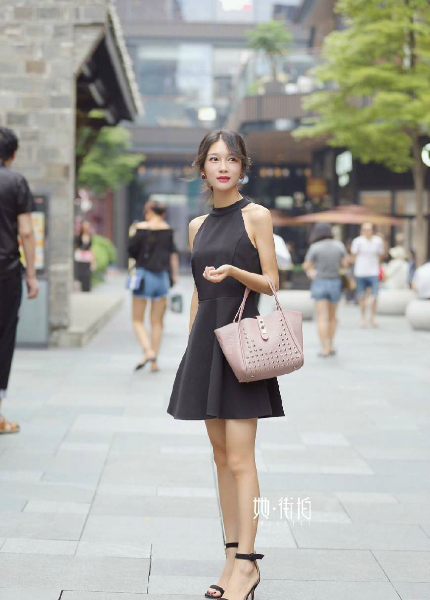 街拍美女,成都果然出美女,个个肤白貌美大长腿|小姐姐|美女|成都_新浪