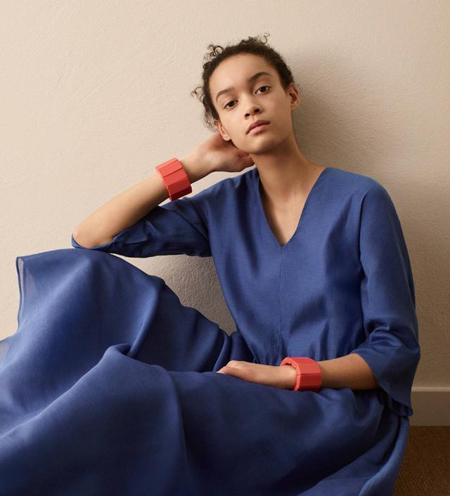 《超时空同居》佟丽娅穿搭这么美,原来画报服