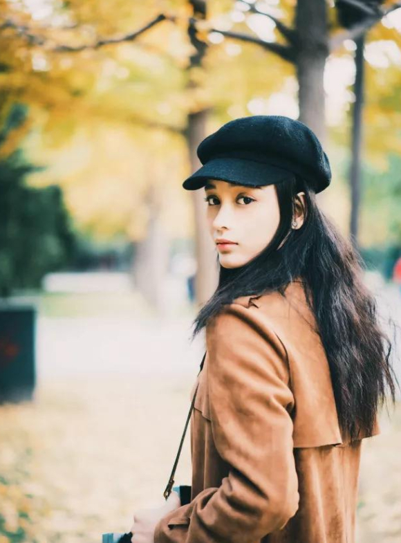 王一菲在《香蜜沉沉烬如霜》中饰演歹毒的"穗禾公