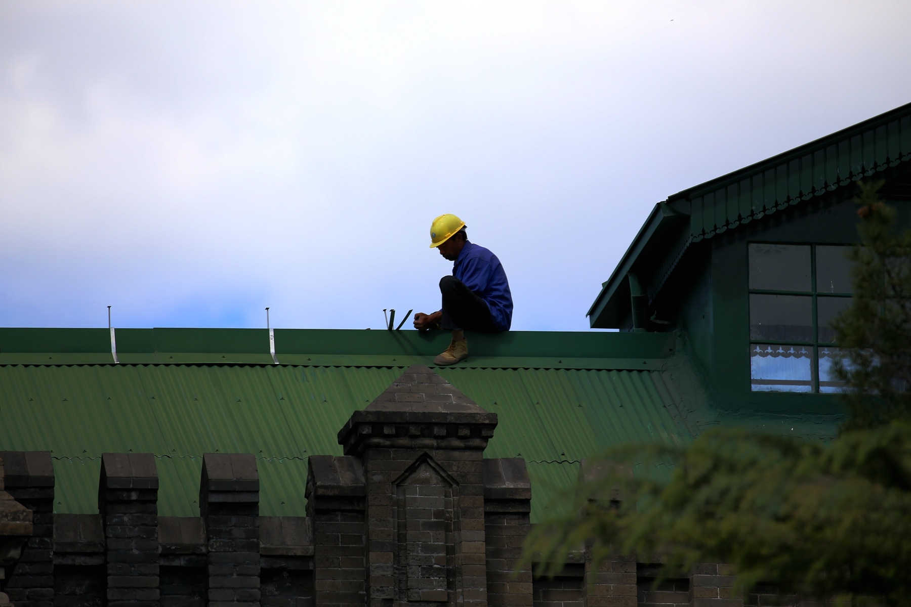 张自忠路3号的段祺瑞府现在门前是平安大街
