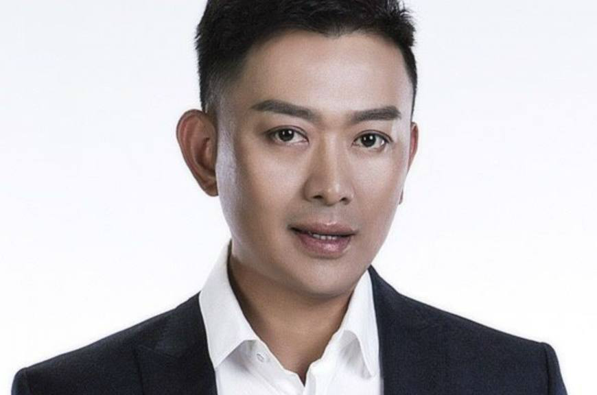 同演隋唐英雄传走红罗艺老罗成老而他却是30岁容颜