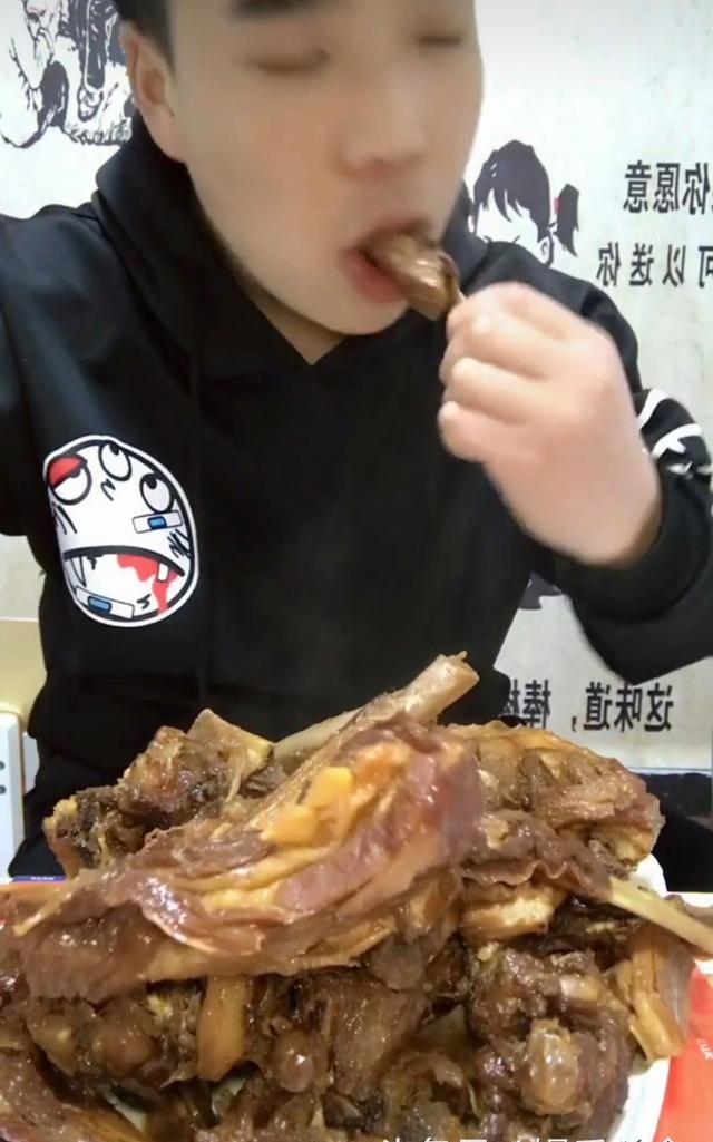 东北人为什么这么爱吃肉?南方人给出答案