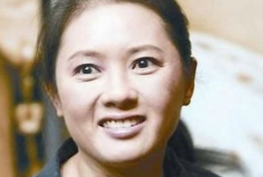 她是首个三级片影后，巅峰时期颜值碾压王祖贤，如今胖到无人敢认|王祖贤|李丽珍|三级片_新浪新闻