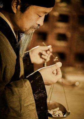 有四位清朝皇帝没活过30岁因为御药房用一种特殊的法子熬药