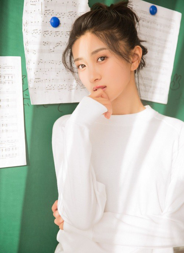 师范大学清纯漂亮女友清新养眼写真