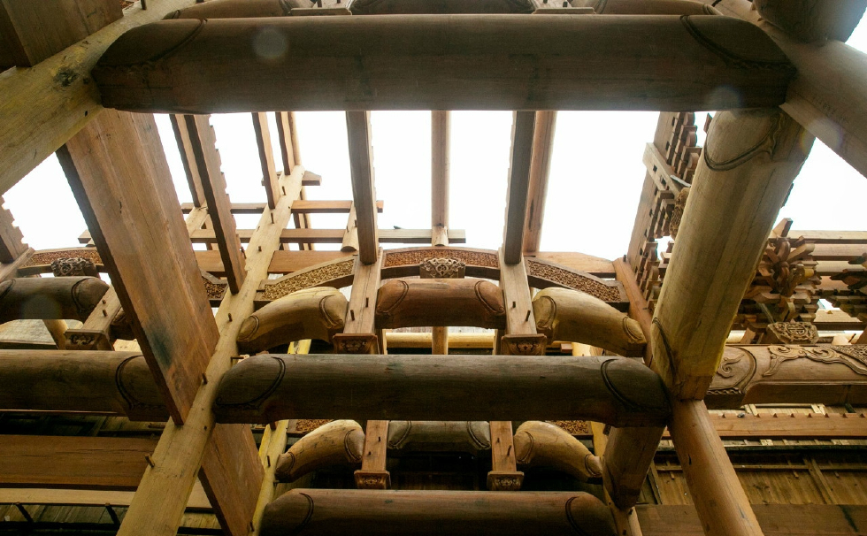 传承中把根留住，看工匠们如何复建古朴和典雅的古徽派建筑|古建|古建筑|黄山市|建筑|徽州_新浪新闻
