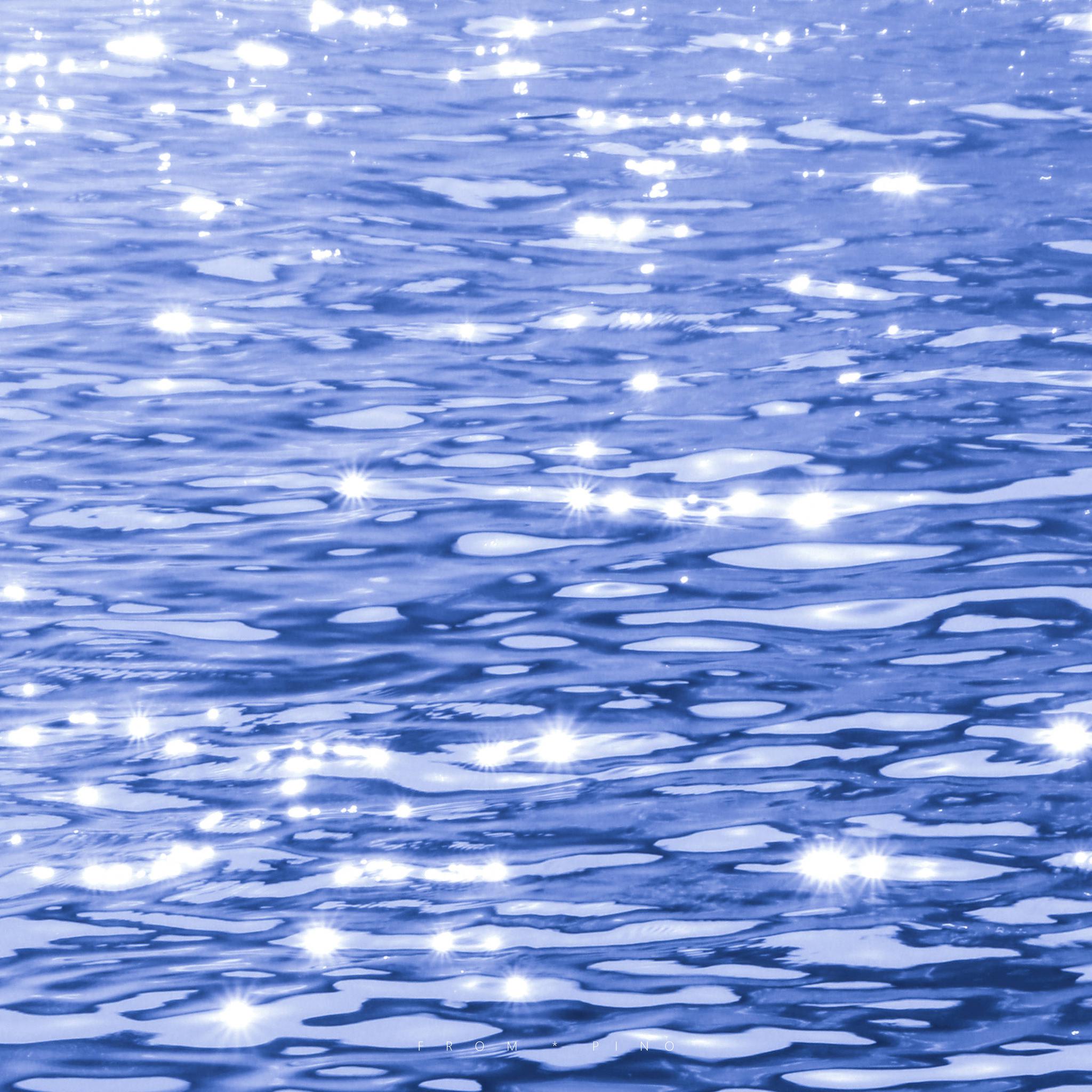 招摇着,旧梦在波光里潋滟. @崎·日