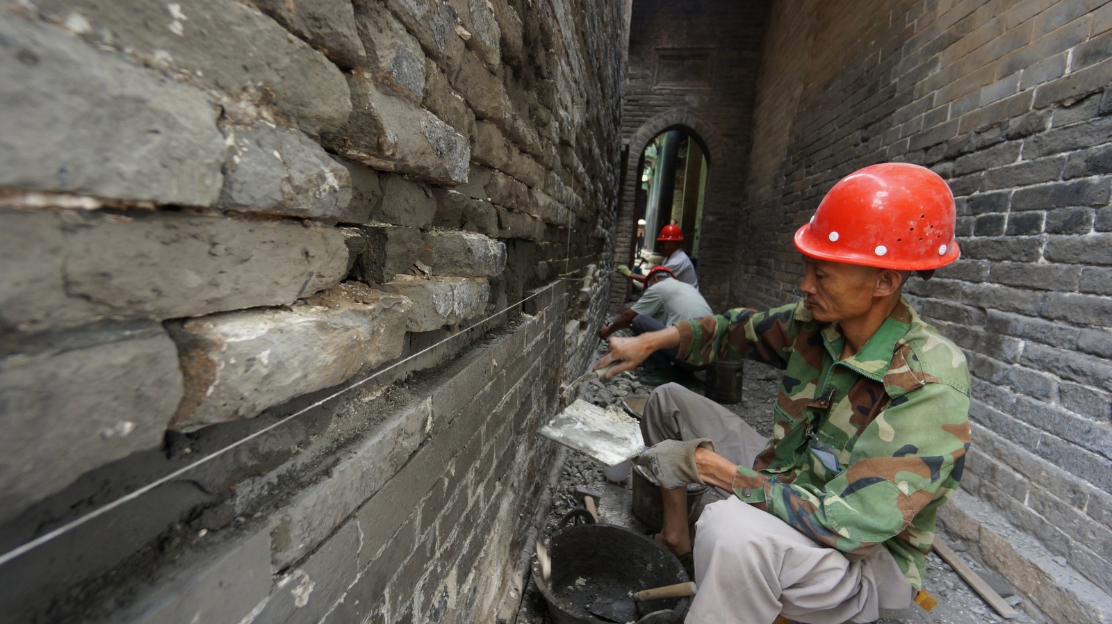 修缮文物的挖补匠日入300元年轻人却看不上