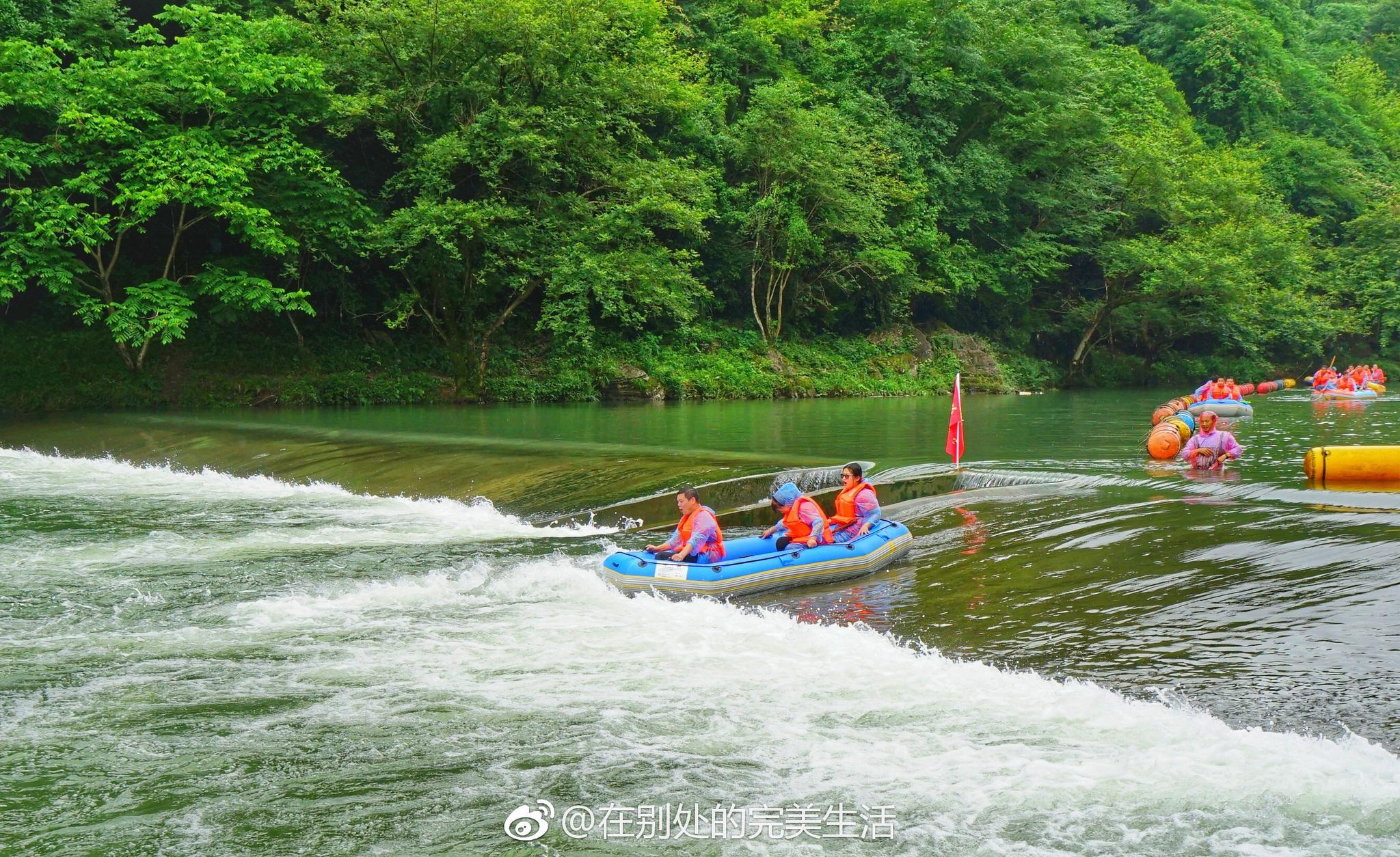 怪谭漂流,在灵动的秋浦河山水间自助皮筏漂流_新浪看点