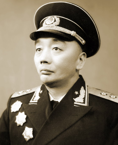 此开国中将已被装进棺材,手碰到一件最心爱之物,竟起死回生