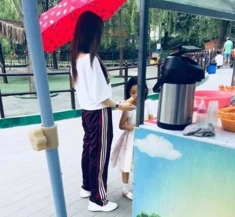 贾乃亮李小璐被曝离婚,知情人称离婚协议都写