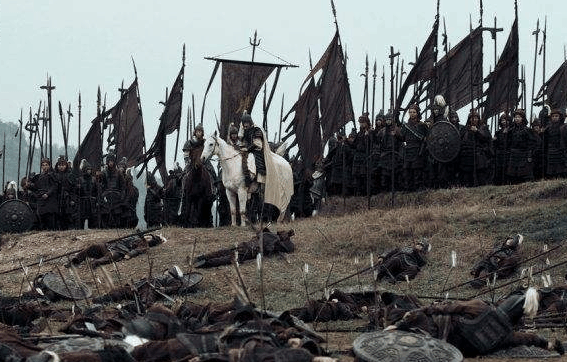 无巧不成书,将军把撤退信号当成进攻信号, 不料还灭掉一个国家