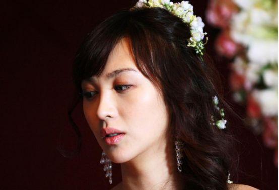 黄晓明前女友,曾和李易峰传过绯闻,没任何背景却是"幸运儿"