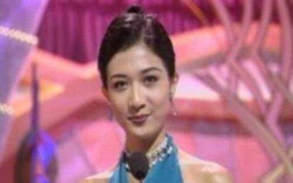 看了吴绮莉年轻时候的照片, 才明白为啥成龙会犯错