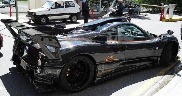 富二代蒋鑫拥有总价值2亿的豪车,全国最贵的几辆豪车都在他手里