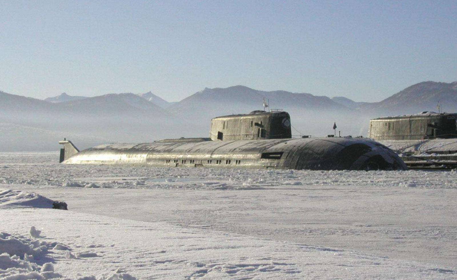 美军最丢人的一次事故,跟踪俄军核潜艇,被俄军撞得险些去喂鱼