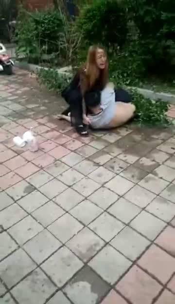 2018高考没上本科线该不该复读,当考生和家长