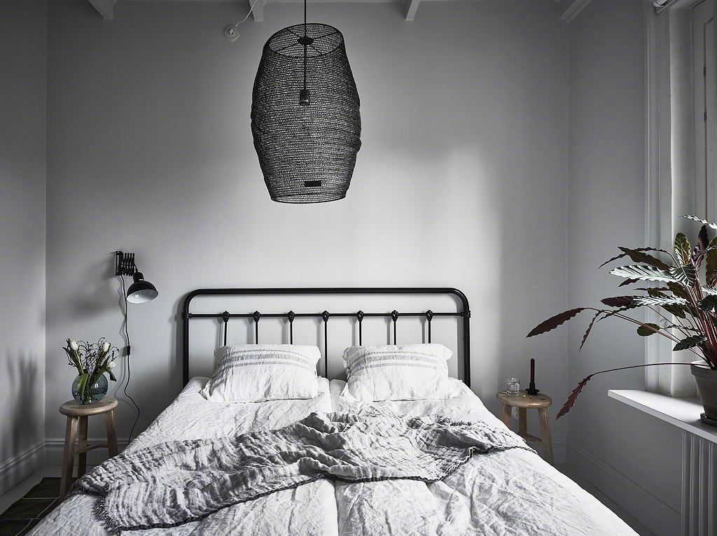 灰度房间,冷静沉稳.