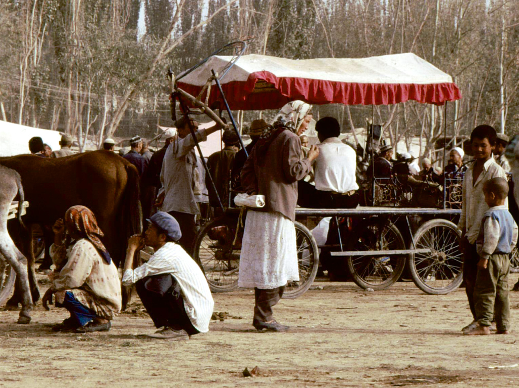 老照片新疆和田1996年andrew