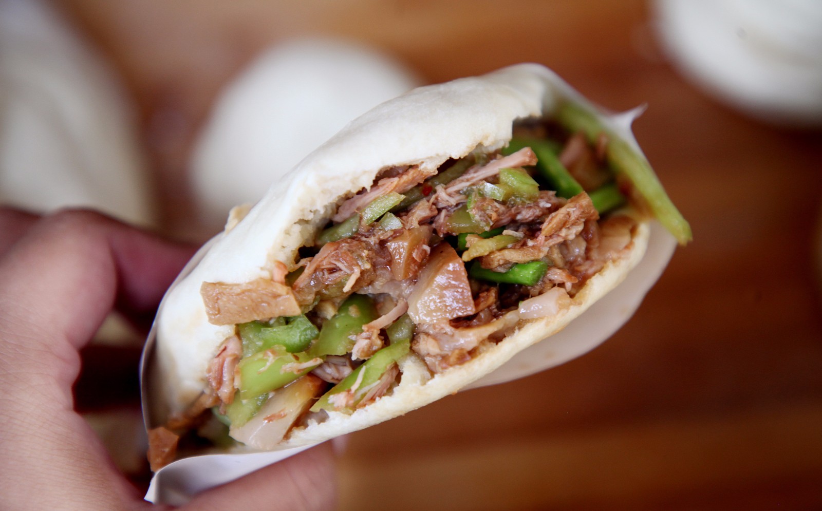 吃完河南的白吉馍 你还想吃肉夹馍吗?