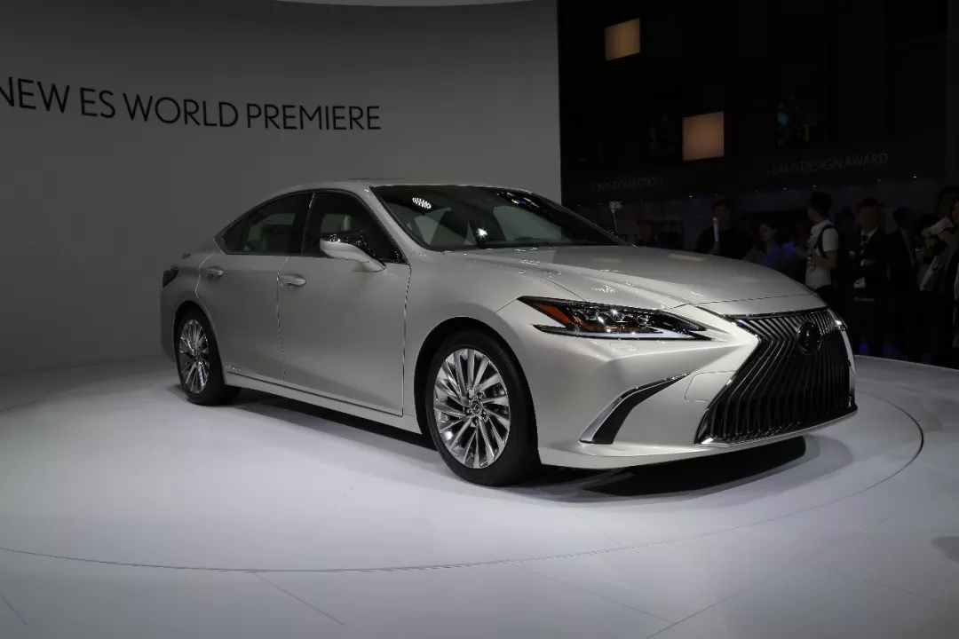 雷克萨斯es将于7月26上市预售价28504740万