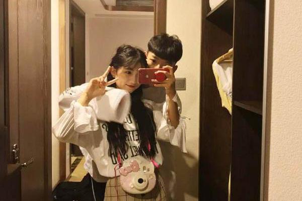 路怡郑卓涵在一起了吗?突然同框和好并非只是