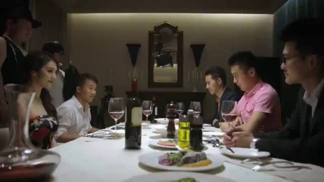 《静夜思》原来还可以这样解释,小爱同学你要