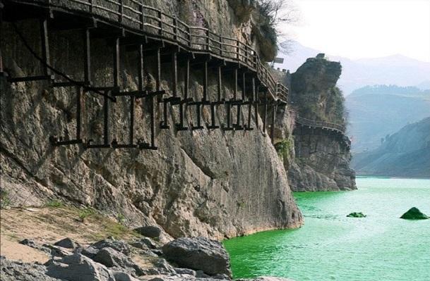 五条穿越秦岭的古栈道,探寻历史的足迹,享受秦岭的绝美景致