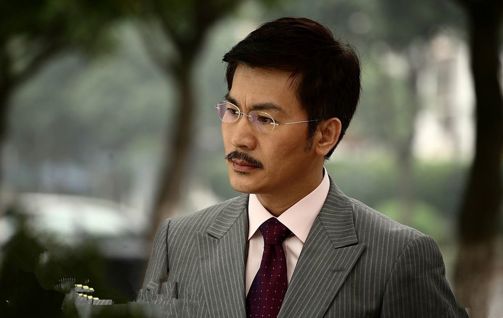 早年被岳母嫌弃是穷小子,如今前妻无戏可拍,他却片约不断|黄文豪