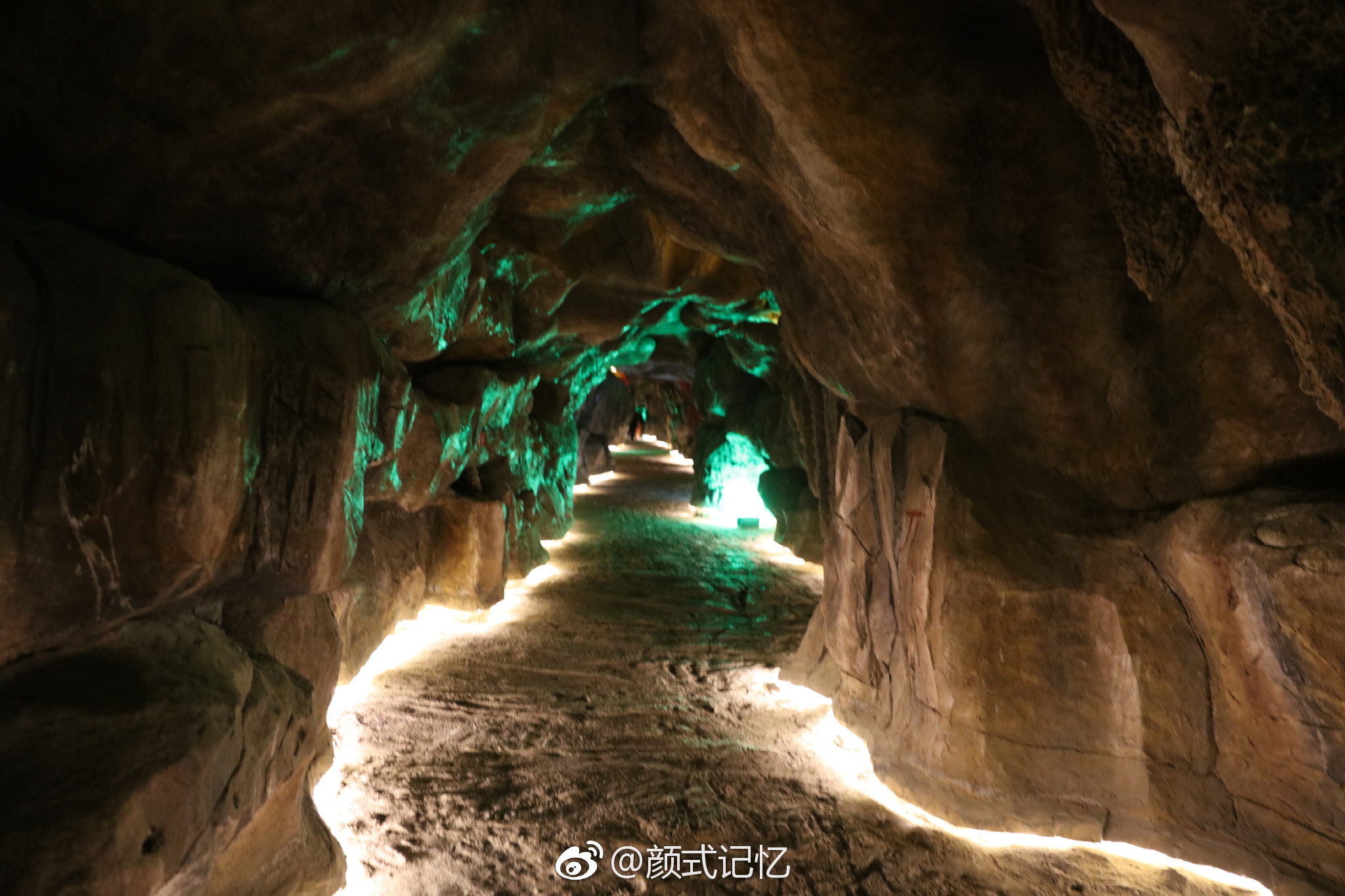 神奇的地下地质奇观,洞穴溶岩景观大成_新浪看点