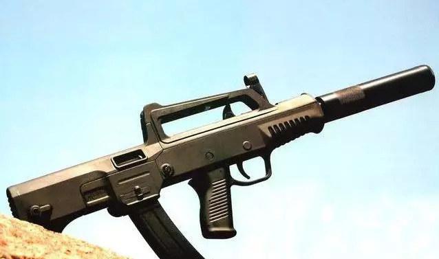 8mm自动步枪是我国自行研制的第一代小口径步枪,它与87式5.