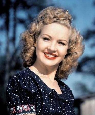 此国曾多次欺负中国, 二战女性惨遭美军祸害, 留下180万私生子