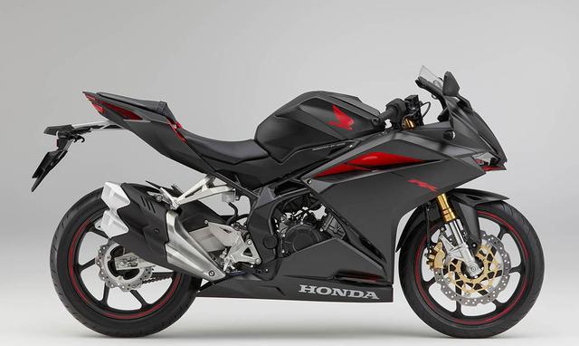 雅马哈r3 要改款了,小排量跑车再起硝烟