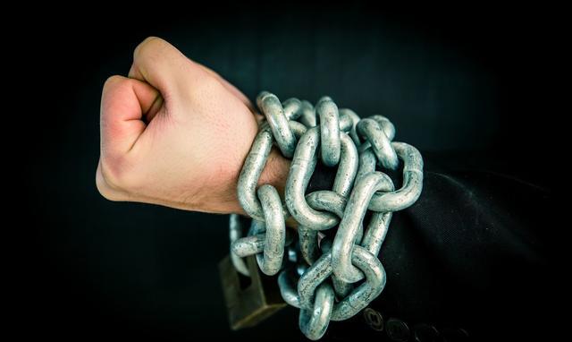 张联芹:开启心灵的枷锁——浅评院线电影《锁》