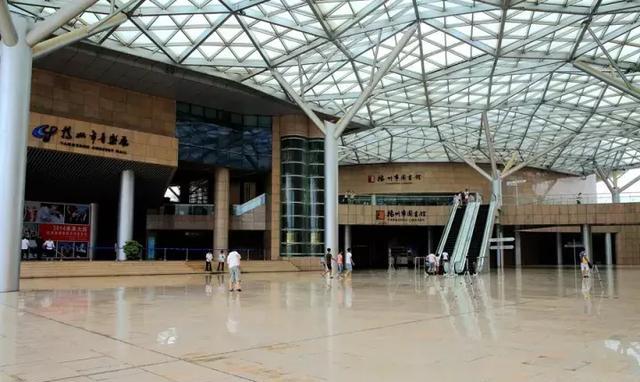 扬州市文化艺术中心建筑群还有好多有意思的地方呢 来 扬州市美术馆