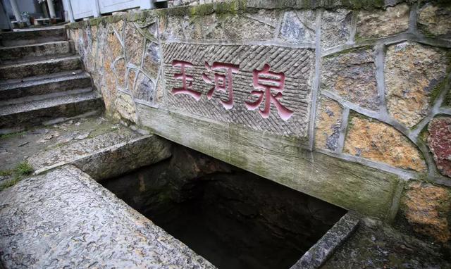 泉涌美如画,这些"隐居"于城外的泉水响叮咚