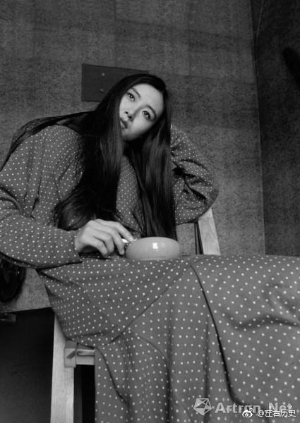 易知难:南方有佳人绝世而独立