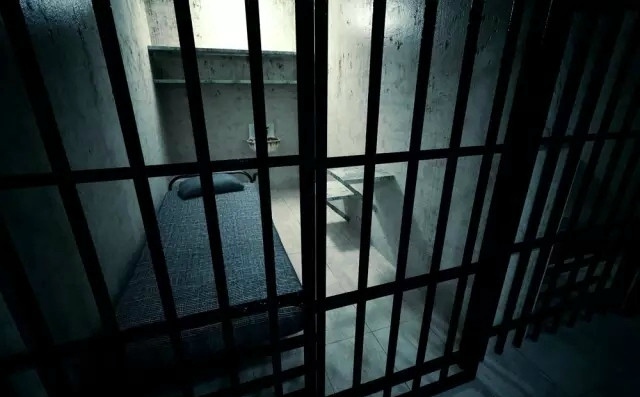 非洲最奇葩监狱,囚犯进去身无分文出来就变富豪,最怕刑期满