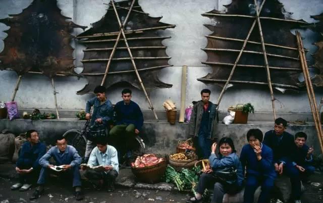 1974年中国珍贵老照片没想到70年代的人们是这样子