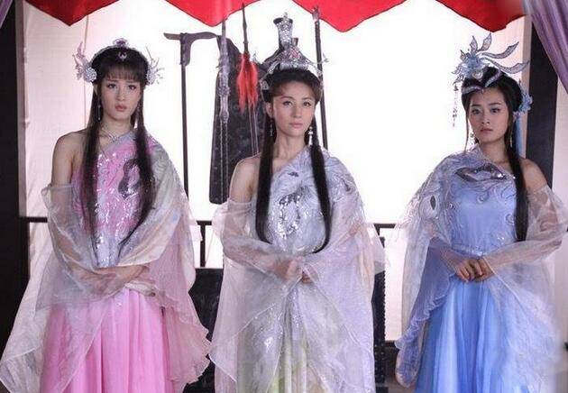 十二金仙被混元金斗削去顶上三花,这是因祸得