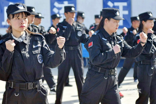 陕西蓝盾为全国安保输送人才擒拿格斗小女生也威风八面