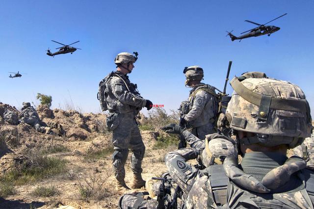 美国大兵已经多次命丧索马里这个战乱频繁的非洲国家了,2017年5月,1名