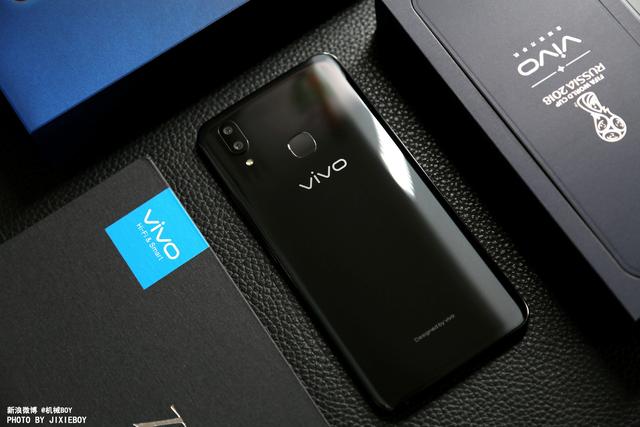 前后玻璃令人惊艳的质感vivox21上手初体验