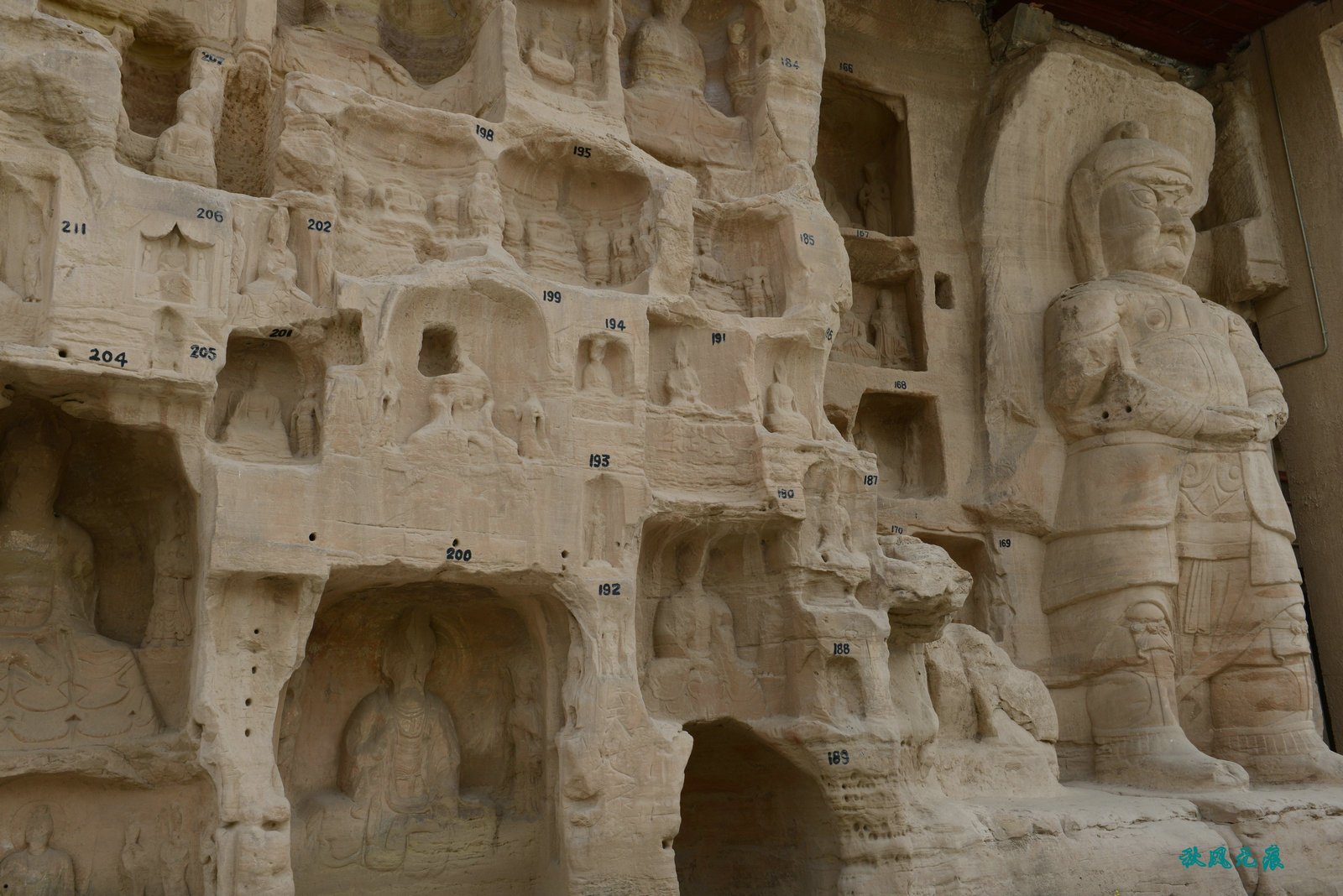 春末去庆阳寻觅国内最大七佛窟