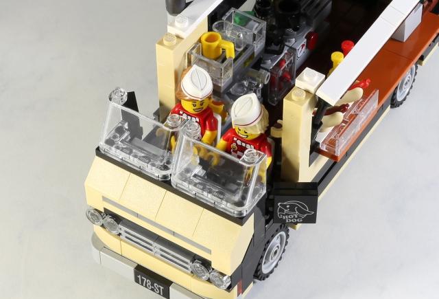 乐高moc作品欣赏,戊戌年的热狗餐车