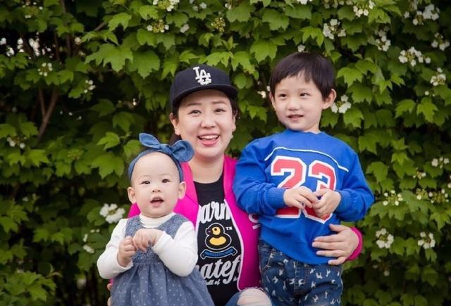 关凌全家近照, 嫁有才老公被宠成幸福胖, 儿子可爱, 女儿有趣