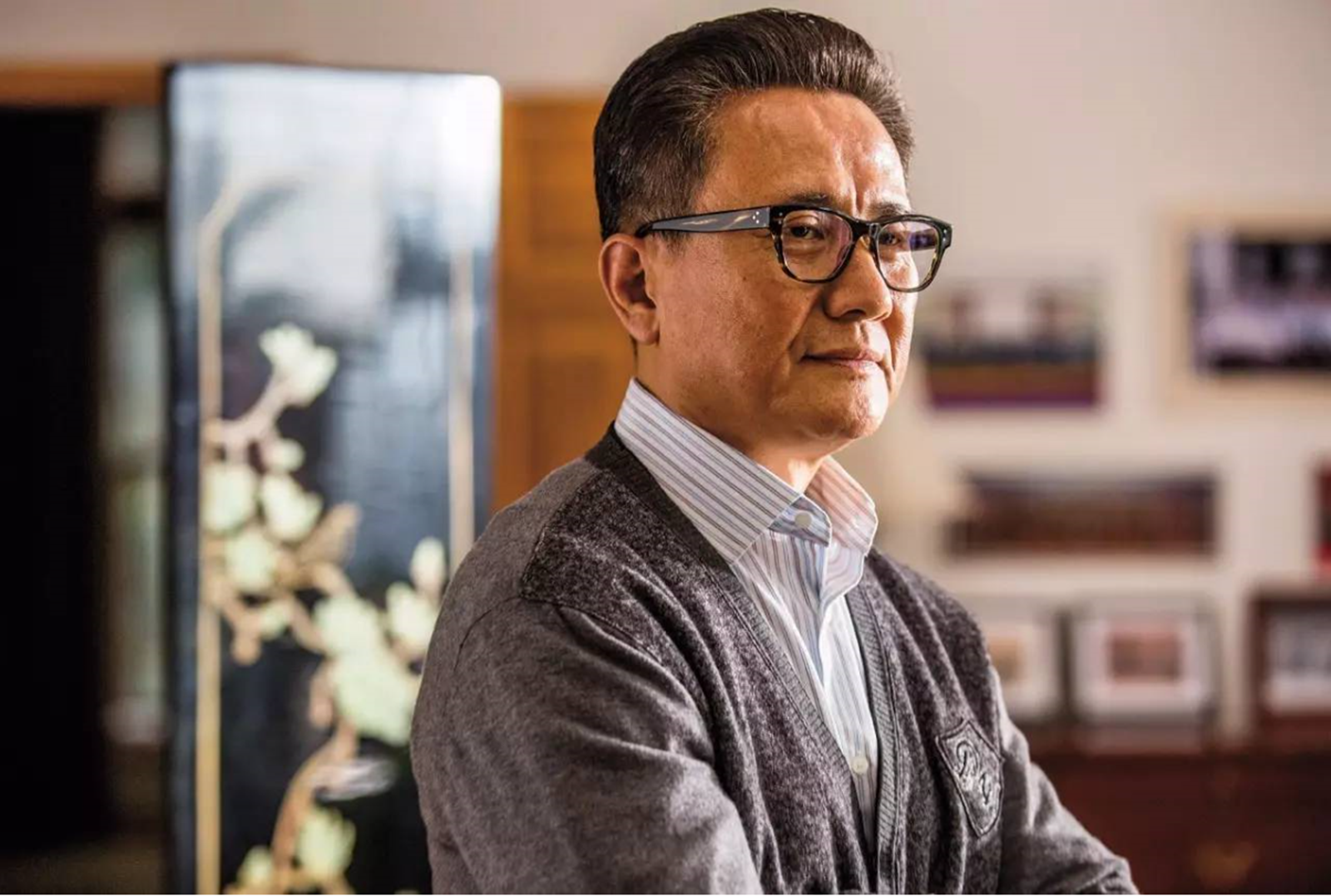 62岁因《人民的名义》而被观众熟知,和妻子结婚多年零绯闻