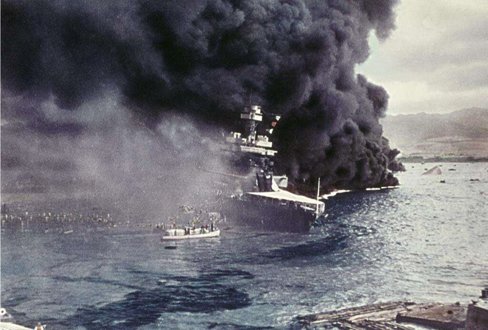 被誉为最倒霉的军舰,刚出道就撞坏了军舰,差点就干掉了美国总统