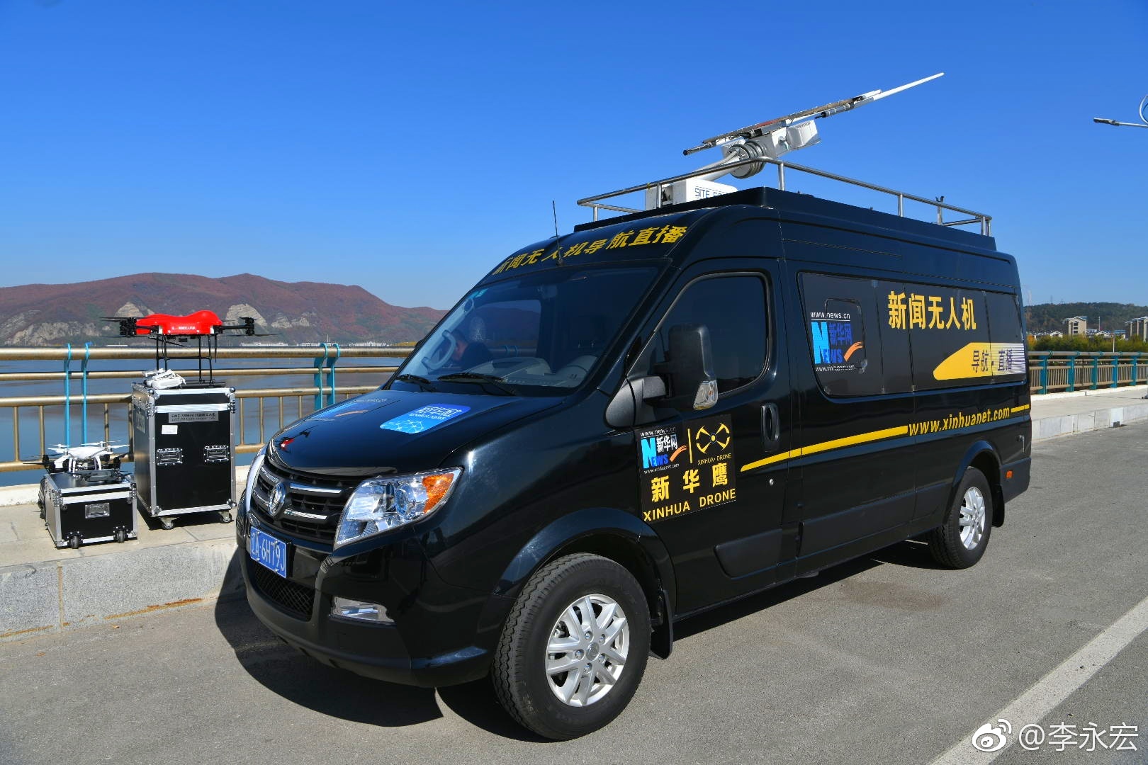 新闻无人机队阵容专用的航拍导播直播车大小无人机一应俱全